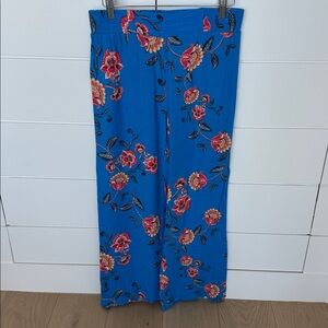 LOFT Beach Blue Floral Patterned Garment